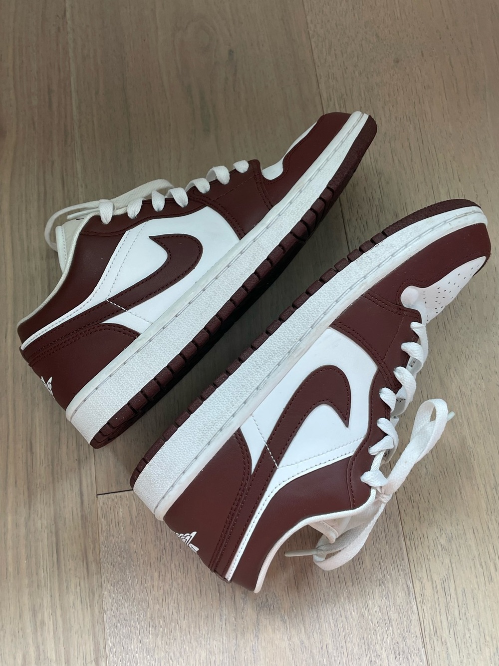 Nike Air Jordan 1 Low “Bronze Eclipse” Women’s Size 8.5 - Picture 3 of 9
